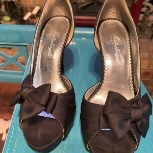 Michaelangelo "Maribelle" Stilettos Black Satin Peep Toe Pumps